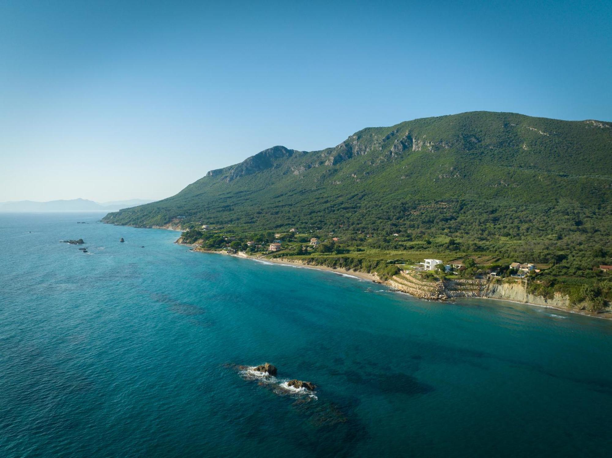 Villa Angela Agios Matthaios  Exterior photo